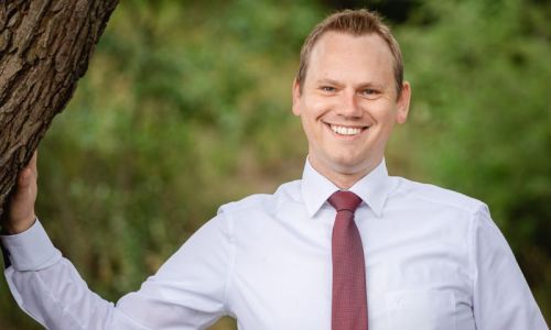 Sebastion Harwald - Bestattungsfachkraft Sebastion Harwald - Bestattungsfachkraft